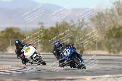 media/Dec-07-2025-CVMA (Sun) [[3e7d2de5dc]]/Race 5-Formula UL-CVMA Hooligans-American Thunder/